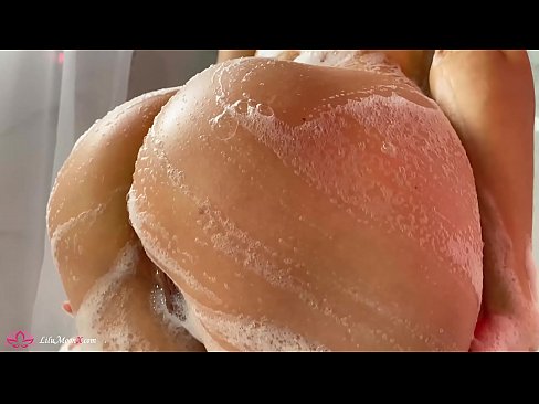 ❤️ Brünett masturbeerib tussu vibraatoriga intensiivse orgasmini duši all ❤ Kaunis porno at us et.hentaidude.ru