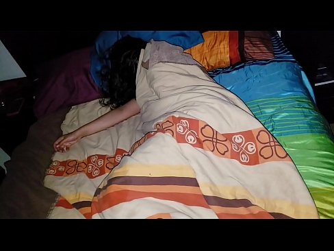 ❤️ Kasupoeg sõimab oma noort kasuema, kui ta magab. ❤ Kaunis porno at us et.hentaidude.ru